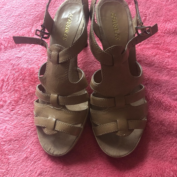 Aerosoles size 7.5, cream coloured leather, barely worn - Picture 8 of 13